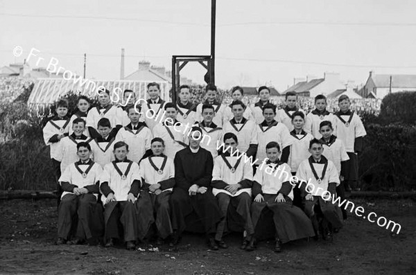 GROUP OF ALTAR BOYS ST IGNATIUS COLLEGE